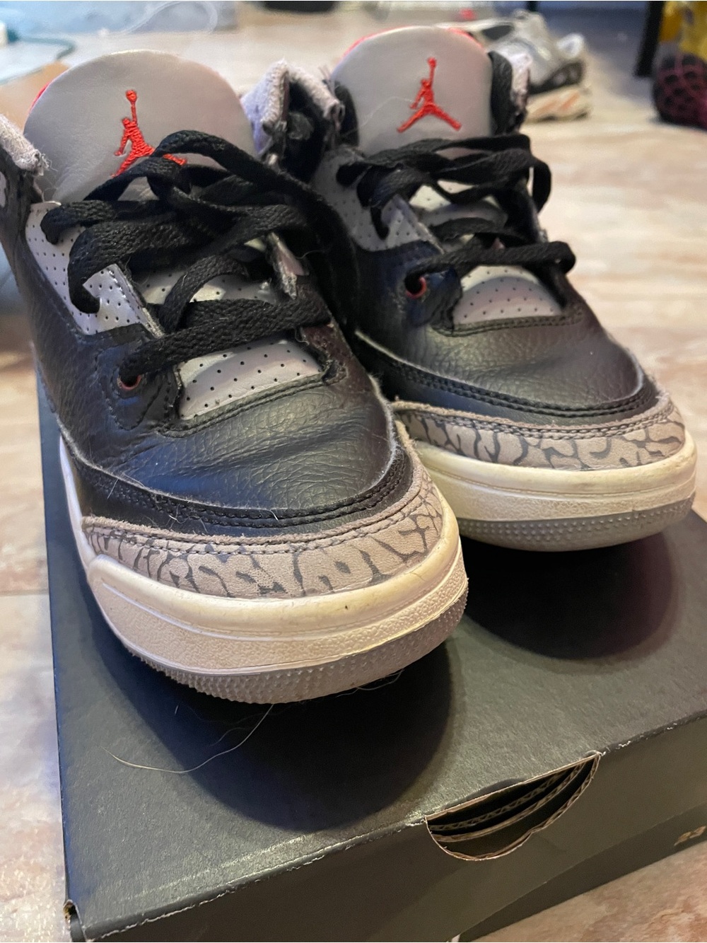 Jordan 3 Retro Black, Gray & Red Retro Basketball Sneakers